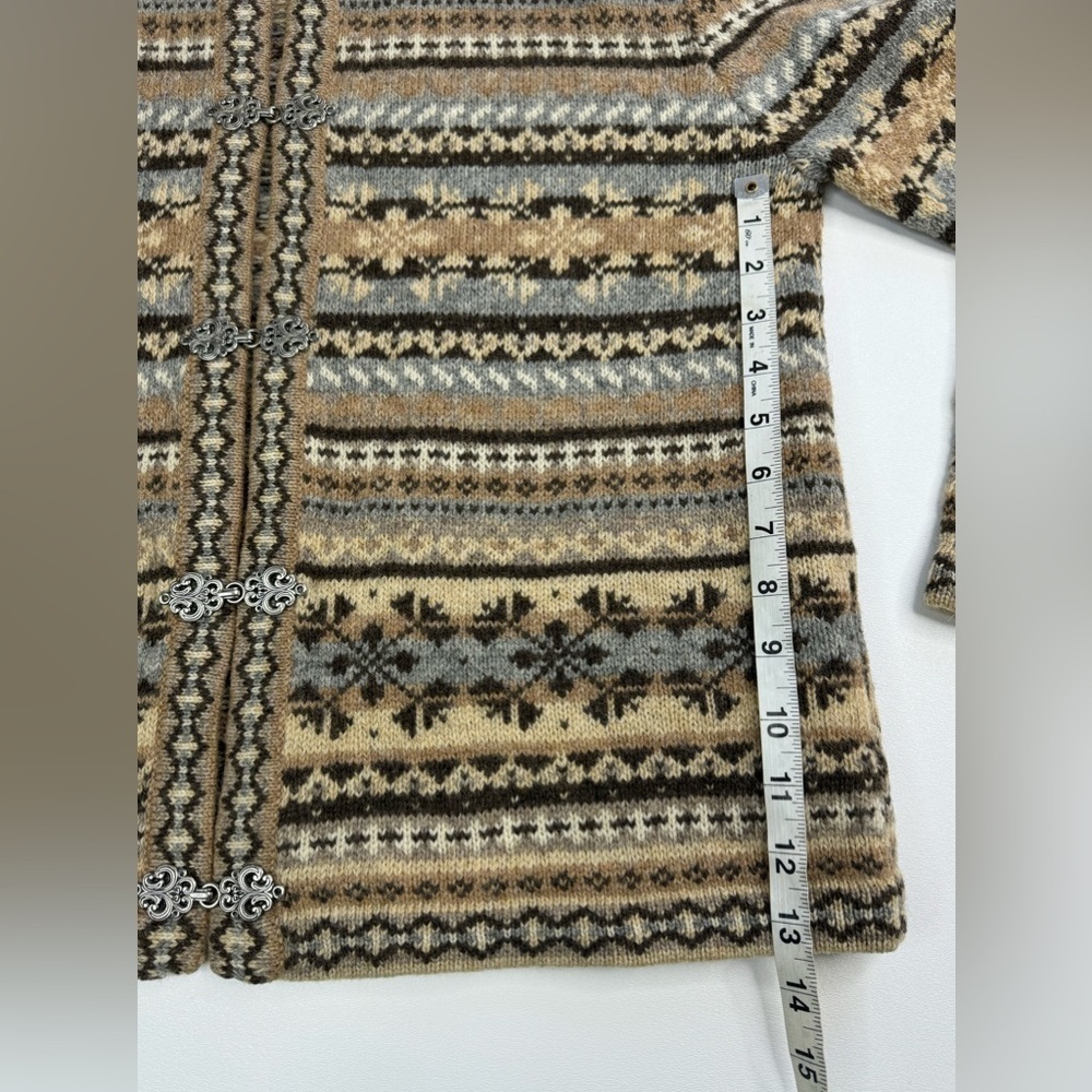 Cambridge Dry Goods 100% Wool Nordic Hook Buckle Sweater Womens Medium - Picture 5 of 9